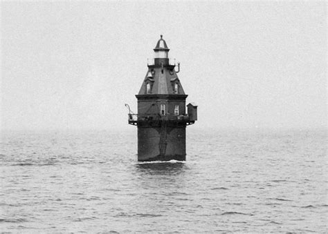 Ship John Shoal Lighthouse, New Jersey at Lighthousefriends.com