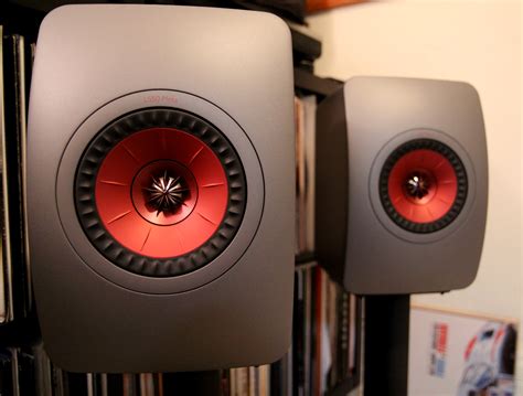 Kef LS50 Meta Review: These Innovative British Monitor Speakers Are (Still) Awe-Inspiring! HIFI ...