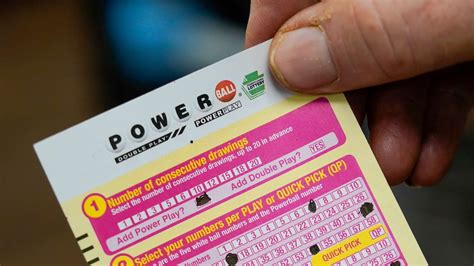 Powerball jackpot soars to $925 million ahead of next drawing