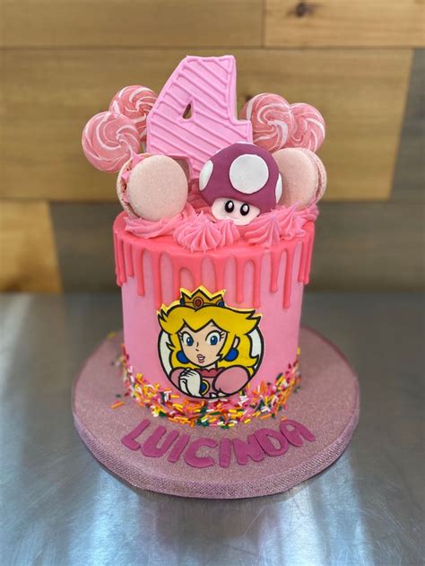 Princess Peach Cake | Mario and princess peach, Mario birthday cake ...