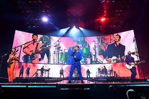 Jonas Brothers Happiness Begins Tour Pictures | POPSUGAR Celebrity Photo 58