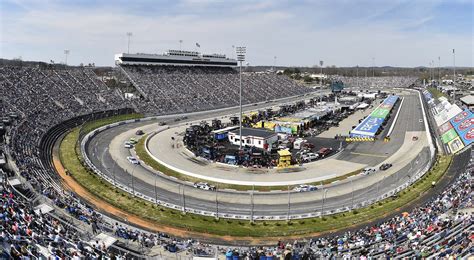 Martinsville Speedway - LazoKaylia