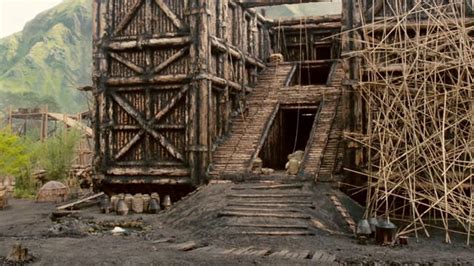 'Noah' Featurette: Building the Ark [Video]