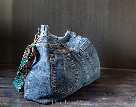 DIY Bag from Jeans - A Fun Way to Recycle and Repurpose Old Stuff | Diy bags jeans, Denim bags ...