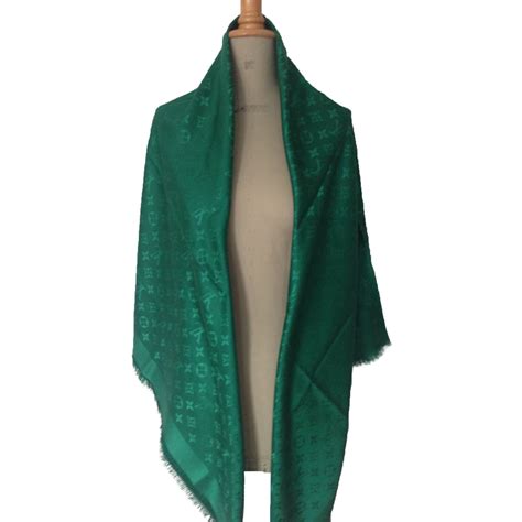 Louis Vuitton Scarves Scarves Silk,Wool Green ref.42091 - Joli Closet