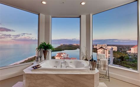 10 Astonishing Bathrooms With Most Impressive Ocean View