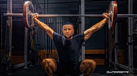 Saquon Barkley squats huge amount in workout amid contract talks