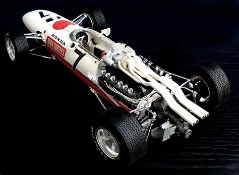 The Great Canadian Model Builders Web Page!: Honda Formula One RA 273 Racer