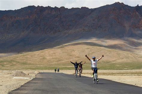 10 Amazing Cycling Routes in India - Hotel Dekho