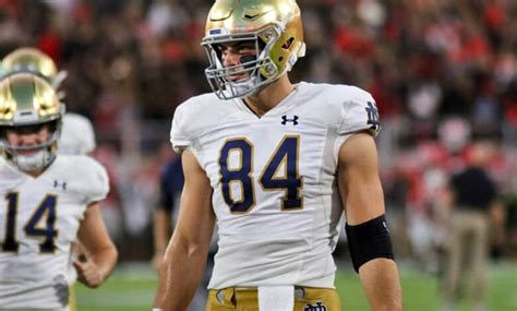 Will Notre Dame's Cole Kmet Be First TE Off Board In NFL Draft? // UHND.com