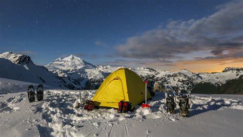 5 Essential Winter Camping Tips