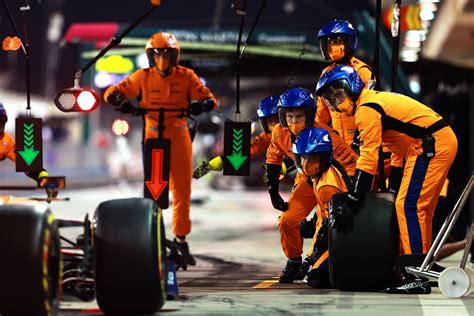 The roles within a Formula 1 pitlane crew