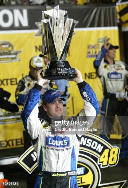 14 Nextel Cup Series 2006 Nextel Cup Championship Trophy Presentation ...