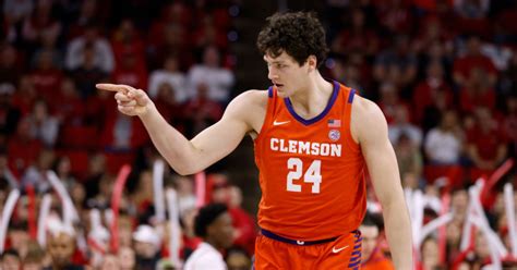 PJ Hall: Clemson basketball star makes decision on NBA draft