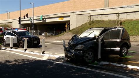 8 injured, 4 critically in West Los Angeles crash - ABC7 Los Angeles