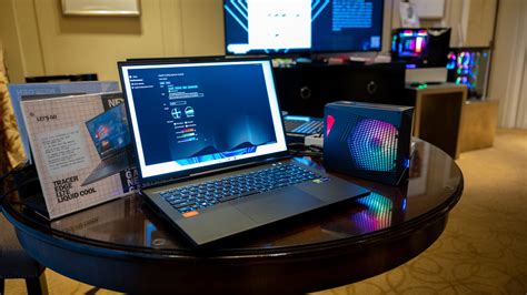 Il nuovo laptop da gioco di CyberPowerPC ha il raffreddamento ad acqua e un RTX 4090 - su oggi