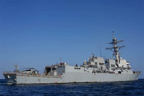 USS Michael Murphy (DDG 112) in the Gulf of Aden [5307x3540] : r ...