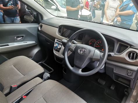 Tampilan Interior Toyota Calya - Pengepul Mobil