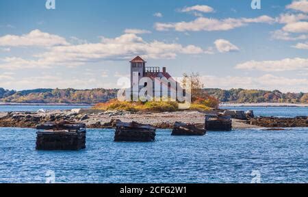 Whaleback Lighthouse at the mouth of the Piscataqua River, Kittery ...