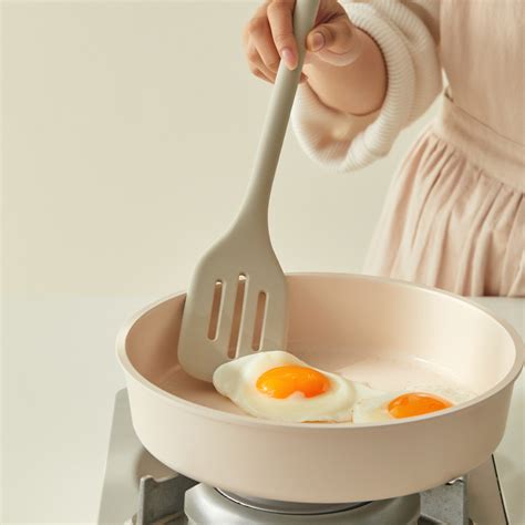 Magnetic Cooking Utensils: The Perfect Pair for Your Nonstick Pots and ...