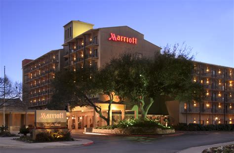 Need a last minute Get Away? Check out our specials! http://www.marriott.com/satpl | Hotel ...