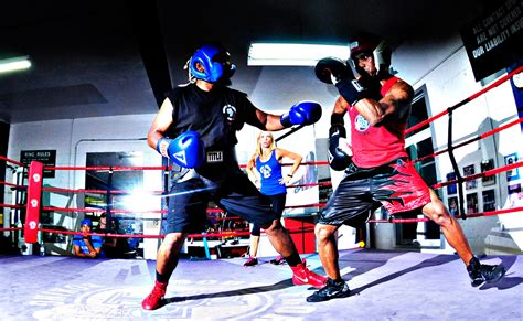 Boxing: Cách để sải tay ngắn, thấp đấu được với sải tay dài, cao – mr vọc thể thao