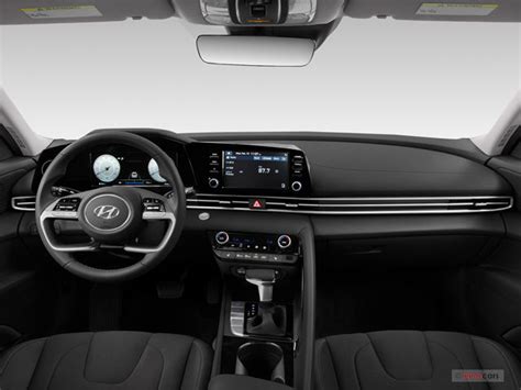 2022 Hyundai Elantra: 76 Interior Photos | U.S. News