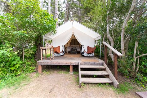 Our Weekend Glamping In Mendocino Grove – Champagne Colored Glasses