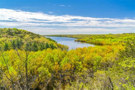 The Best Places to See Fall Foliage in Minnesota