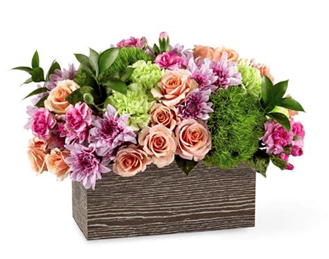 FTD Simple Charm Bouquet Deluxe #FD27D - Florist Delivery in Chicago ...