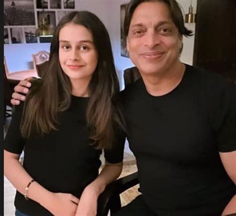 Shoaib Akhtar Daughter Name, Age, Husband, Mother | Showbiz Hut