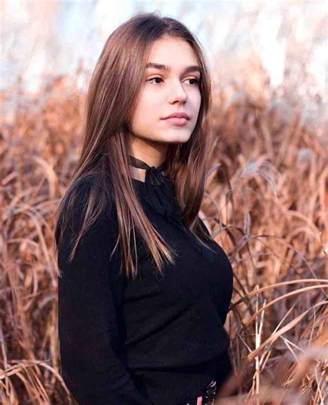 Dating a Moldovan Woman: The Full Guide for Foreign Men