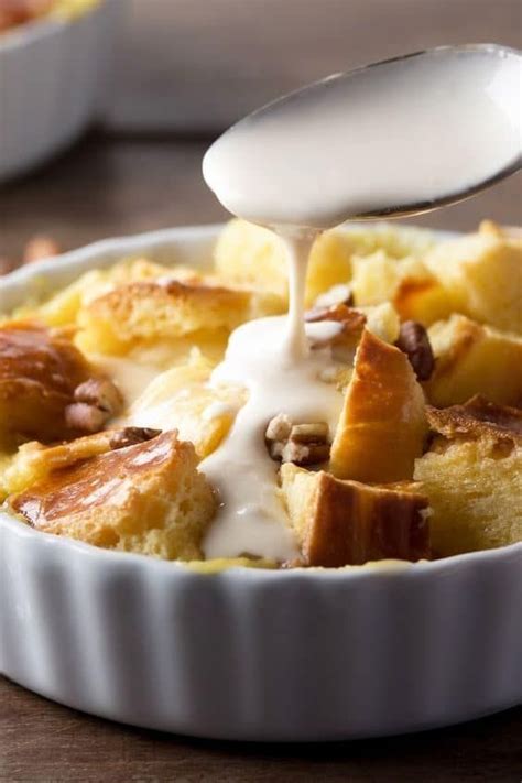 Grandma’s Apple Bread Pudding with Vanilla Sauce This is an old-fashioned and simple to make ...