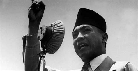 Biografi Singkat Presiden Soekarno & Perannya dalam Sejarah