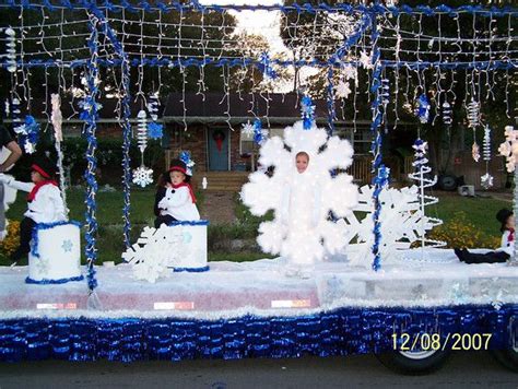 Christmas 2007 - nanafam | Christmas parade floats, Parade float ...