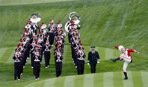 Ohio State Marching Band Plays Tribute to Michael Jackson [VIDEO]