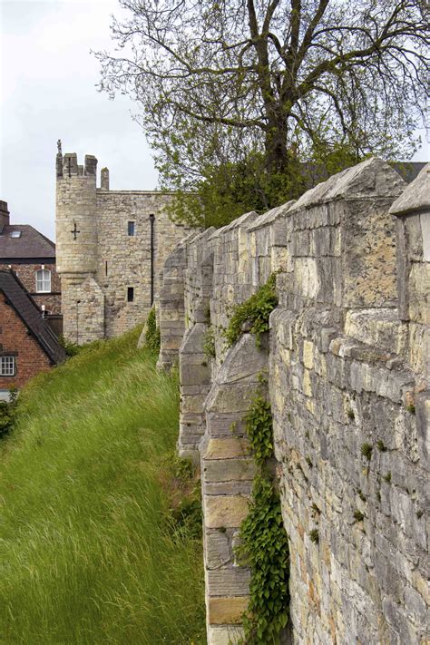 York City Walls Walk - Step back in time | Blushrougette