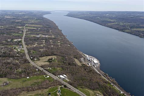 Seneca Lake | Walk in the Park