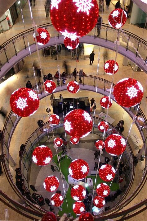 LED Red Balls Shopping Mall Christmas Decorations | Outdoor christmas ...