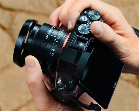 Sony RX1R II camera with 42MP full frame sensor announced - Photo Rumors