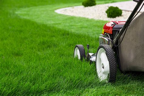 Tips for Efficient Lawn Mowing - Galena Lawn Care, LLC