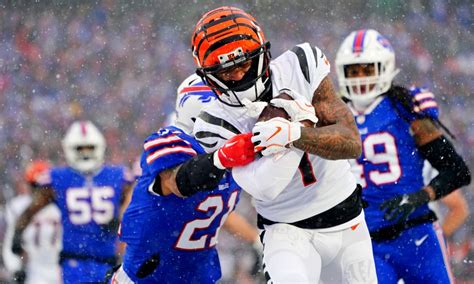 Bills – Bengals: 20 picturesque photos of a snowy NFL playoff game