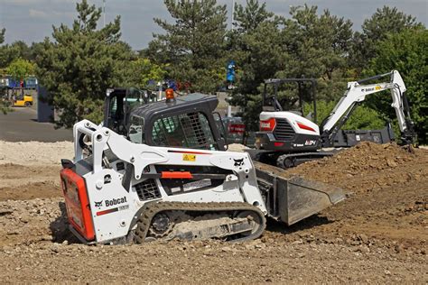 The most popular manufacturers of skid steers