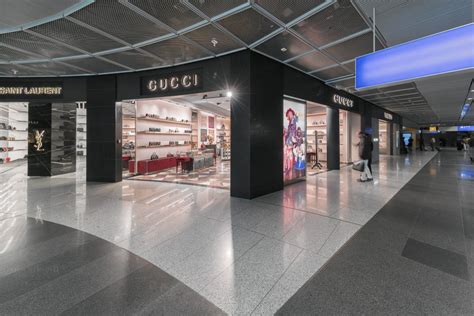 Stunning Gucci boutique opens at Frankfurt Airport - Duty Free Hunter