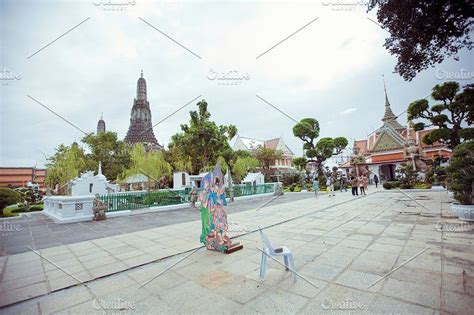 Wat Arun Temple: A Majestic Landmark in Bangkok