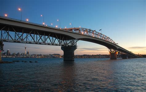 File:Auckland Harbour Bridge Sunset.jpg - Wikipedia