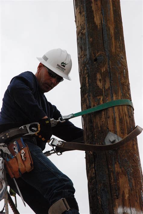 Fall Protection Training, 2013 | A Rocky Mountain lineman sc… | Flickr