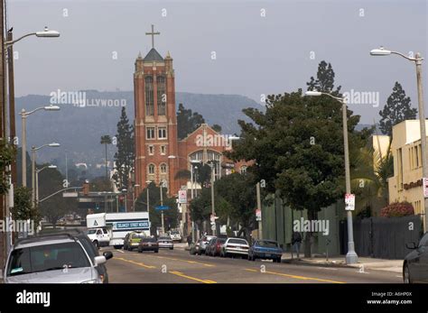 View of the famous Hollywood sign from Sunset Boulevard Stock Photo - Alamy