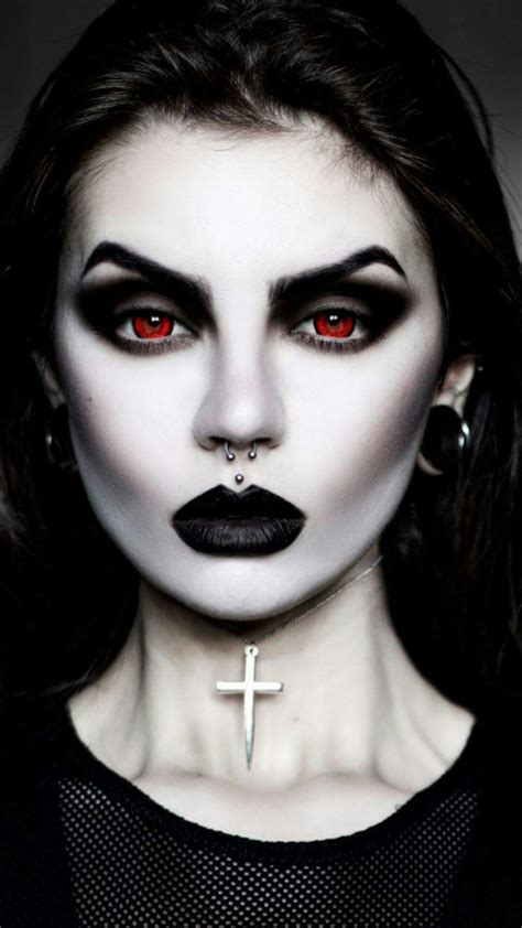 Pinterest | Vampire makeup, Gothic makeup, Goth beauty