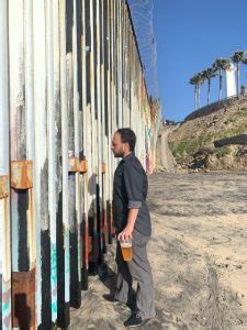 Guide to Tijuana Border Wall - WeExpats